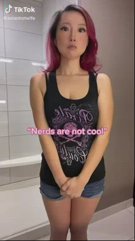 Amateur asian Asianhotwife Glasses Hotwife Nerd Swingers TikTok Porn GIF