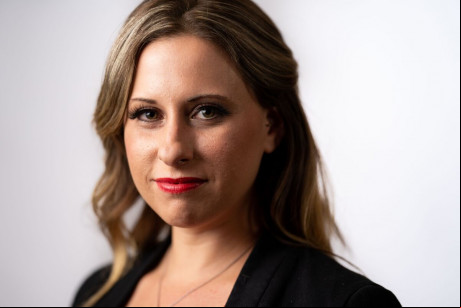 A Newspaper Ran Nude Photos Of Katie Hill She Sued And Lost Angeles